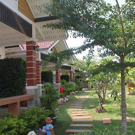 Rimbueng Resort Pranburi エクステリア 写真